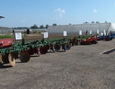 Green 2000 Ltd. is one of Israel's leading companies for agricultural turn-key projects, agro-supplies, vegetables seeds and know-how. Green 2000 Ltd.has over 20 years experience in agro projects world-wide as well as in their Israeli home base. Green 2000 ltd. offers professional turn-key agro management services, to fully designed, constructed & equipped working agricultural models.